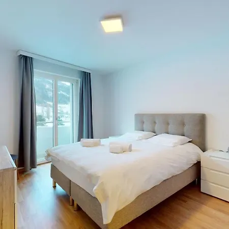 Modern And Elegant With A Nice Balcony 시옹